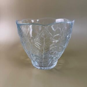 Kosta Boda “Party” Leaf Motif Bowl – 7” Round, Discontinued (1983–1989)